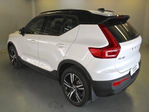 Volvo XC40 T4 R-DESIGN Geartronic - Image 16