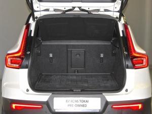 Volvo XC40 T4 R-DESIGN Geartronic - Image 2