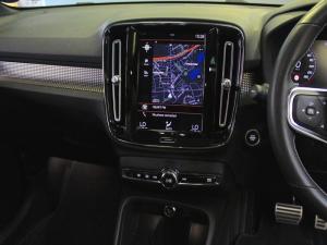 Volvo XC40 T4 R-DESIGN Geartronic - Image 6