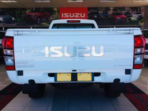 Isuzu D-Max Gen 6 250 single cab Fleetside safety - Image 25