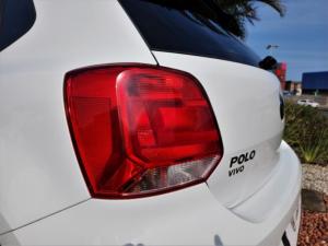 Volkswagen Polo Vivo 1.4 Comfortline - Image 17