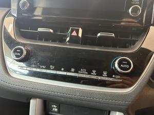 Toyota Corolla Cross 1.8 Hybrid XS - Image 12