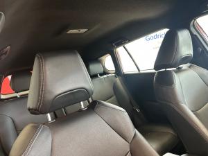 Toyota Corolla Cross 1.8 Hybrid XS - Image 13