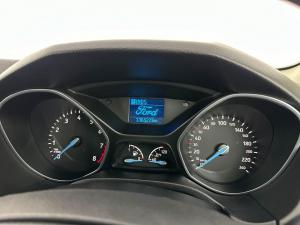 Ford Focus 1.0 Ecoboost Ambiente automatic - Image 11