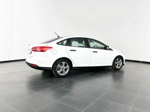 Ford Focus 1.0 Ecoboost Ambiente automatic - Image 5