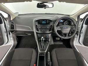 Ford Focus 1.0 Ecoboost Ambiente automatic - Image 9