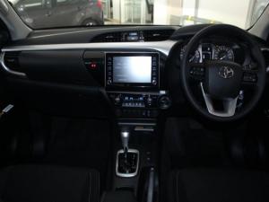 Toyota Hilux 2.8 GD-6 Raider 4X4 automaticD/C - Image 6