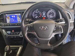 Hyundai Elantra 1.6 Executive - Image 31