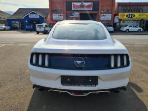 Ford Mustang 2.3T fastback - Image 3