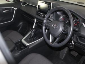 Toyota RAV4 2.0 GX CVT - Image 5