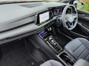 Volkswagen Golf 8 2.0 TSI R DSG - Image 3