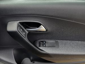 Volkswagen Polo Vivo 1.4 Comfortline - Image 14