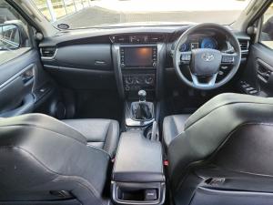 Toyota Fortuner 2.4GD-6 manual - Image 10