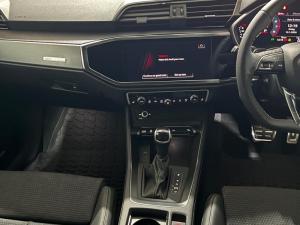 Audi Q3 35 Tfsi S Tronic S Line - Image 4