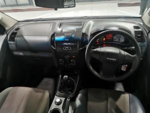 Isuzu D-Max 250 double cab 4x4 Hi-Ride - Image 2