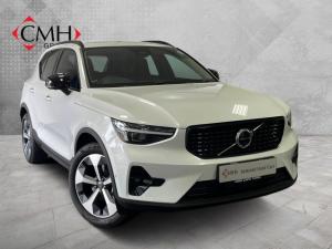 2024 Volvo XC40 B4 Plus Dark