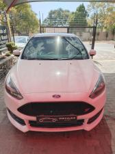 Ford Focus ST 1 - Image 2