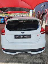Ford Focus ST 1 - Image 3