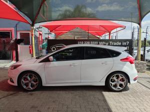 Ford Focus ST 1 - Image 5