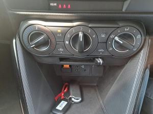 Mazda Mazda2 1.5 Dynamic manual - Image 14