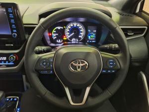 Toyota Corolla Cross 1.8 Hybrid XS - Image 16