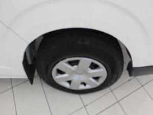 Toyota QUANTUM/HIACE 2.5 D-4D Sesfikile 16s - Image 6