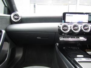 Mercedes-Benz A200 - Image 3