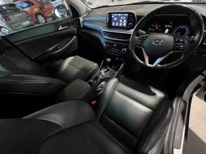 Hyundai Tucson 2.0 Crdi Elite automatic - Image 14