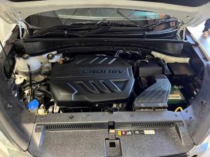 Hyundai Tucson 2.0 Crdi Elite automatic - Image 18