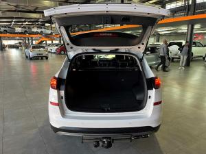 Hyundai Tucson 2.0 Crdi Elite automatic - Image 9