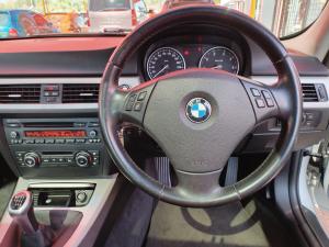 BMW 3 Series 320i - Image 9