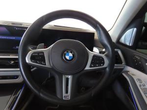 BMW X7 M60i - Image 12