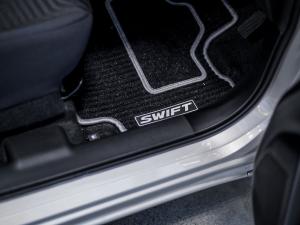 Suzuki Swift 1.2 GL auto - Image 14