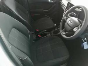 Ford Fiesta 1.0T Trend - Image 11