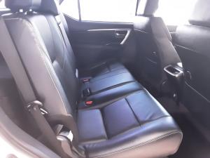 Toyota Fortuner 2.8 GD-6 4X4 VX automatic - Image 12