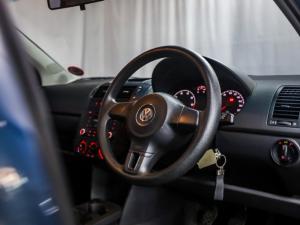 Volkswagen Polo Vivo hatch 1.4 Conceptline - Image 14