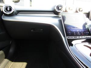 Mercedes-Benz C200 automatic - Image 9