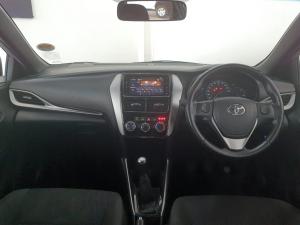 Toyota Yaris 5-door 1.0 XS - Image 9