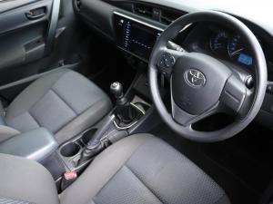 Toyota Corolla Quest 1.8 Plus manual - Image 8