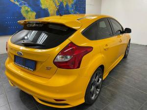 Ford Focus ST 3 - Image 8