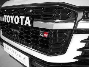 Toyota Land Cruiser 300 3.3D GR-Sport - Image 9