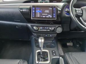 Toyota Hilux 2.8GD-6 double cab Raider auto - Image 11