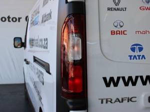 Renault Trafic 2.0dCi panel van - Image 10