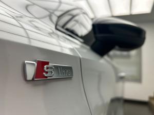 Audi A3 sedan 35TFSI S line - Image 4
