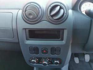 Nissan NP200 1.6i safety pack (aircon) - Image 15
