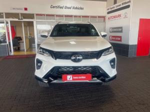 Toyota Fortuner 2.8 GD-6 4X4 VX automatic - Image 4