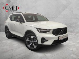 2024 Volvo XC40 B4 Ultimate Dark