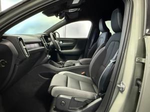 Volvo XC40 Recharge Single Motor Plus - Image 9