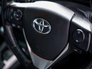 Toyota Corolla 1.6 Prestige auto - Image 14