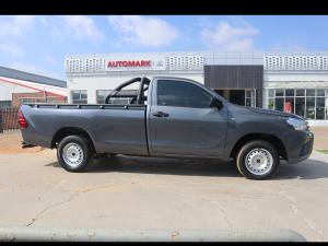 Toyota Hilux 2.4GD S (aircon) - Image 4